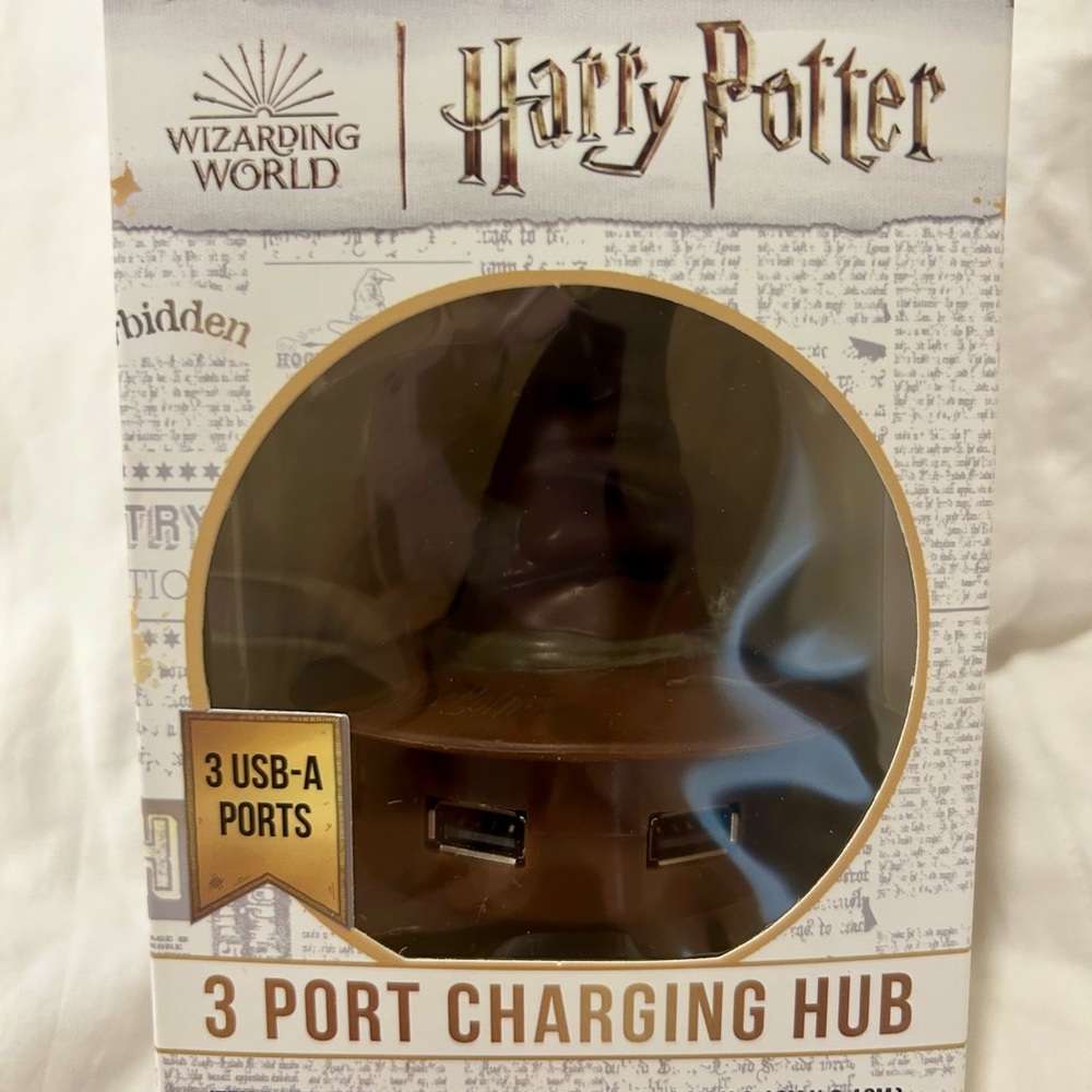 Harry Potter Sorting Hat 3 Port Charging Hub